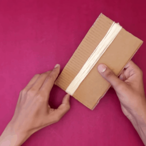 Практичный коврик из пряжи и старых джинсов