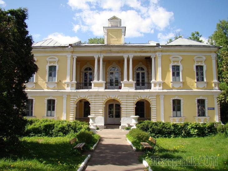 Российские усадьбы, в которых обитают призраки