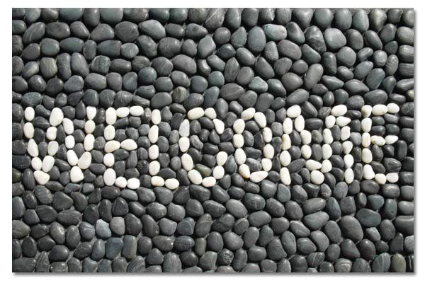 Салфетки и коврик из камней своими руками