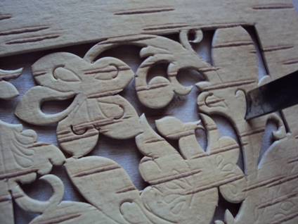 Великолепная резьба по бересте