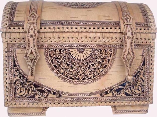 Великолепная резьба по бересте