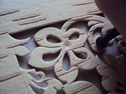 Великолепная резьба по бересте