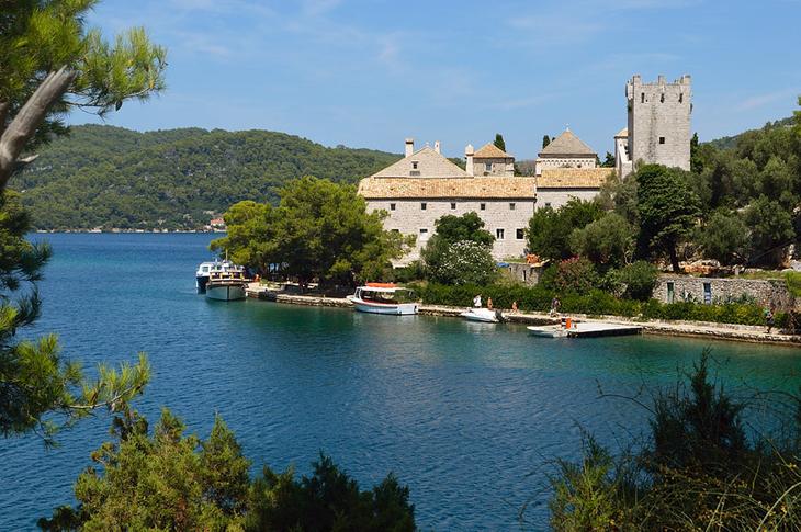 10 потрясающе красивых островов Хорватии, где можно отдохнуть от суеты