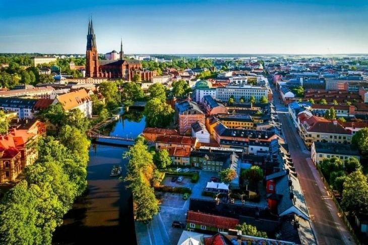 10 самых дорогих стран планеты