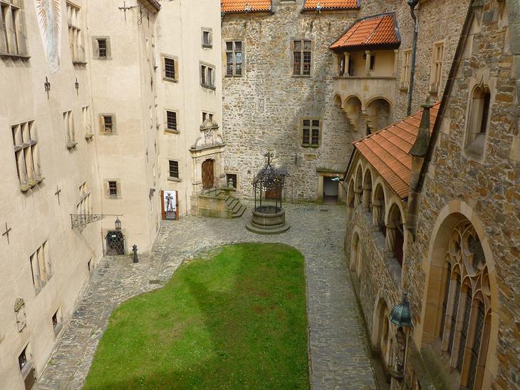 10 самых красивых замков Чехии