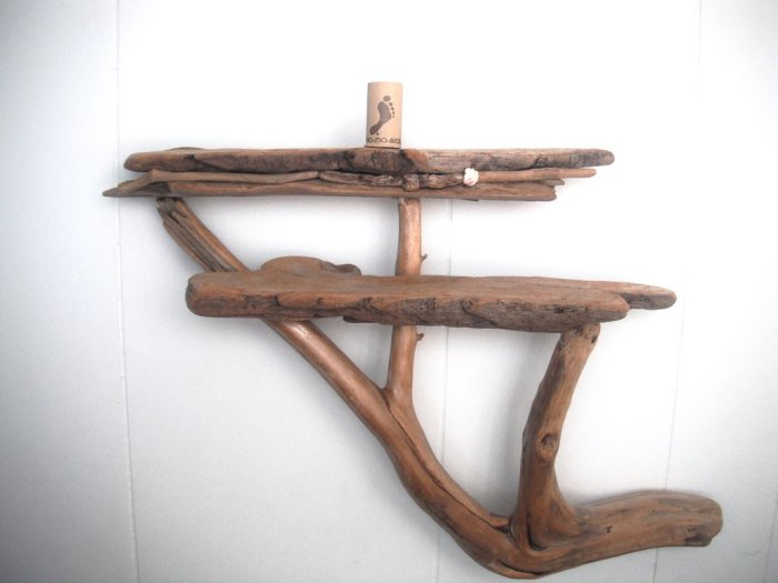20 потрясающих полок из коряг, которые выглядят, как настоящие произведения искусства