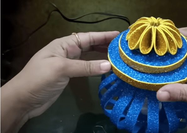 Фонарик из ненужной пластиковой бутылки