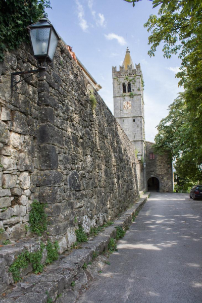 Хум: самый маленький город в мире