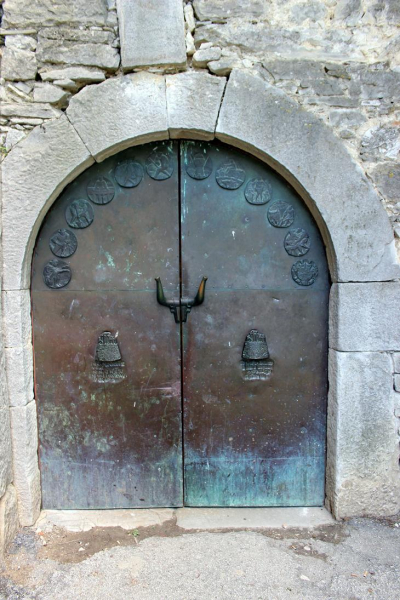 Хум: самый маленький город в мире