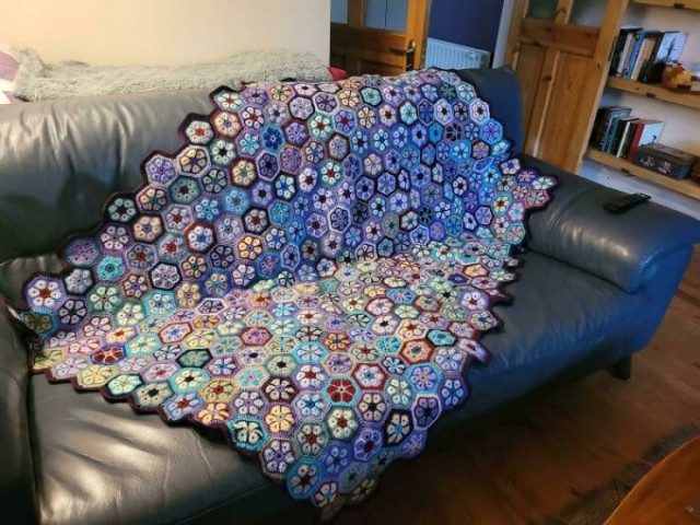 Интересные вязаные вещицы