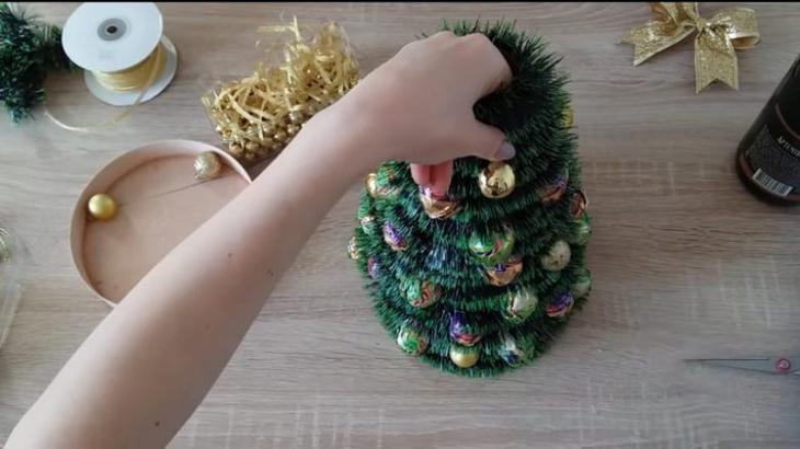 Ёлочка с сюрпризом