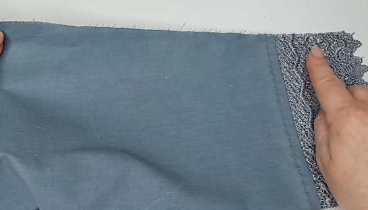 Как оформить рукава кружевом без оверлока