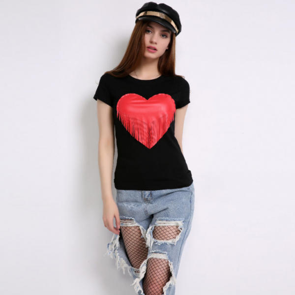 Как украсить футболку — даем вторую жизнь старым футболкам