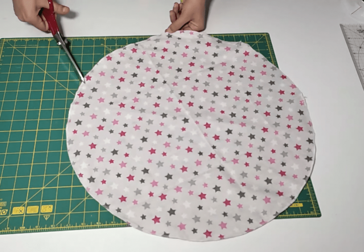 Круглая подушка на все случаи жизни