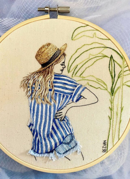 Люди, овладевшие искусством вышивки, поделились в сети своими невероятными работами