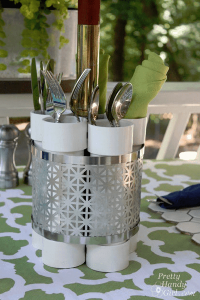 Несколько крутых идей из полимерных труб для дома и дачи