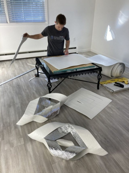 Новогодняя ёлка из светоотражающей пеноизоляции