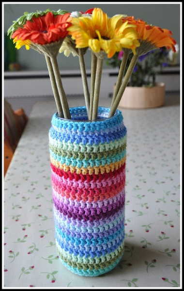 Оригинальное использование вязания в интерьере