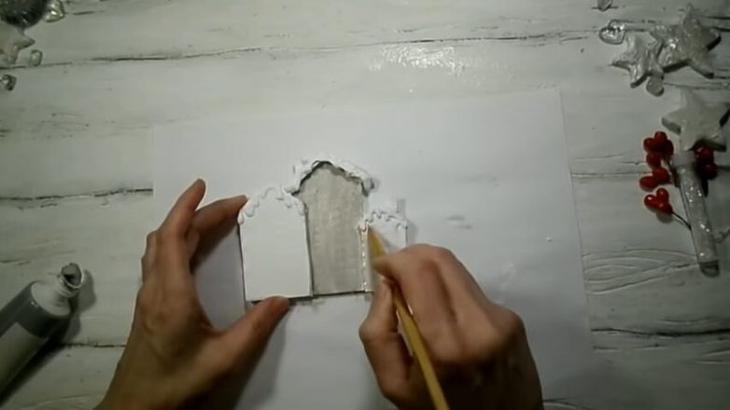 Отличная идея из бумажных лотков от яиц