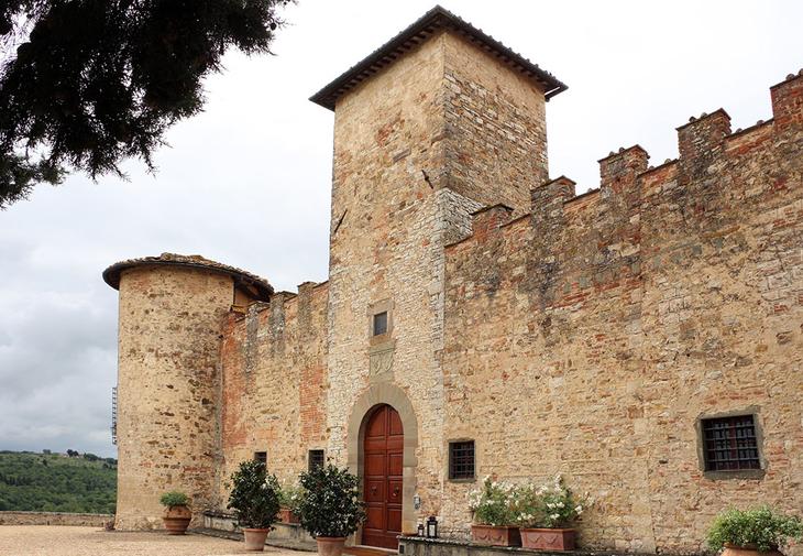 Сказочные замки Тосканы: 10 древних сооружений, в которых можно пожить