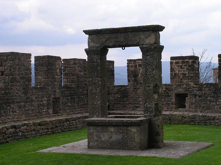 Сказочные замки Тосканы: 10 древних сооружений, в которых можно пожить