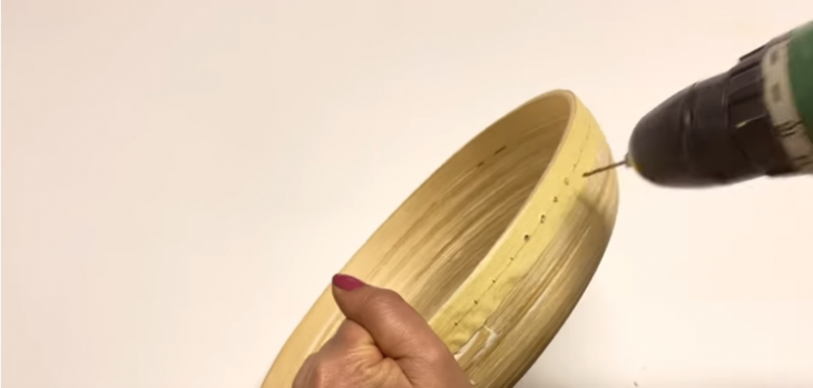 Стильная ваза из ненужной миски