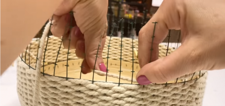 Стильная ваза из ненужной миски