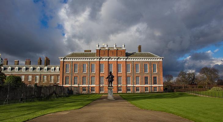 Замки Великобритании: 10 загадочных и великолепных древних сооружений