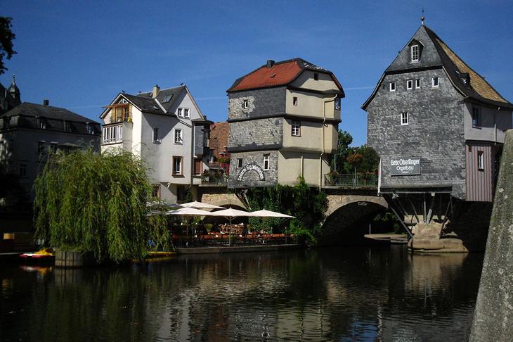 Жилые мосты Европы: ТОП-5 уникальных мостов, на которых до сих пор живут люди