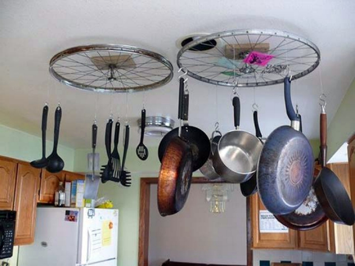 17 интересных идей, использования старых велосипедных деталей