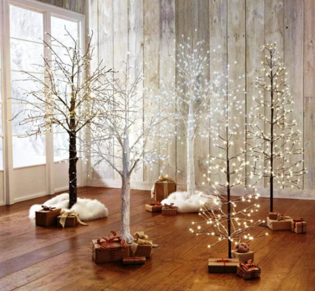 23 новогодние ёлки из подручных средств, не уступающие в своей красоте настоящим