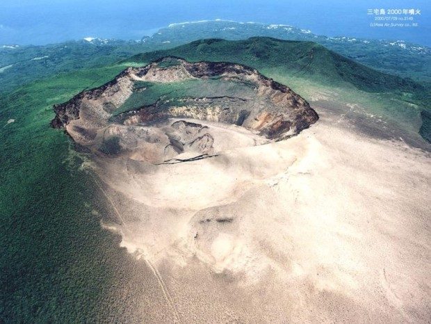 8 необычных населённых пунктов планеты, которые обожают туристы