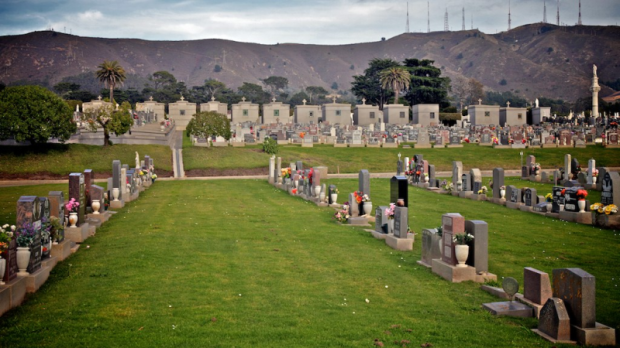 8 необычных населённых пунктов планеты, которые обожают туристы