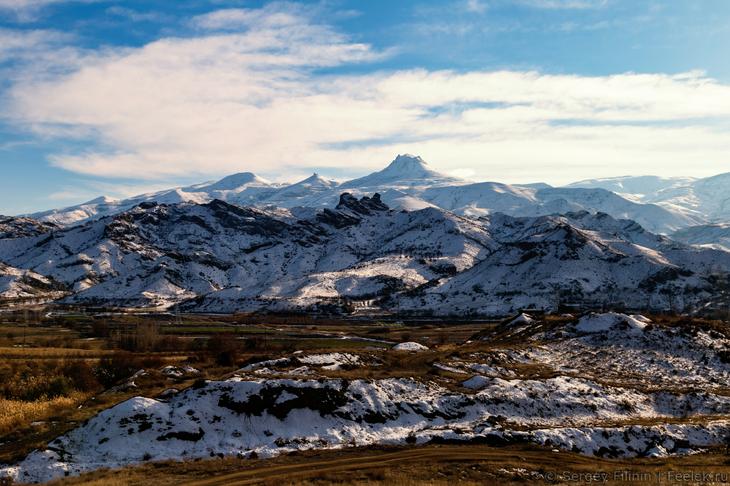 Армения: горы и монастыри
