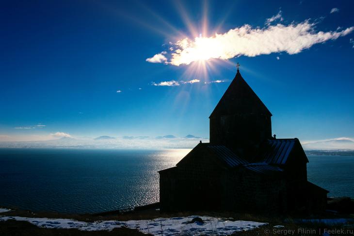 Армения: горы и монастыри