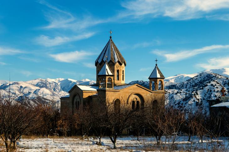 Армения: горы и монастыри