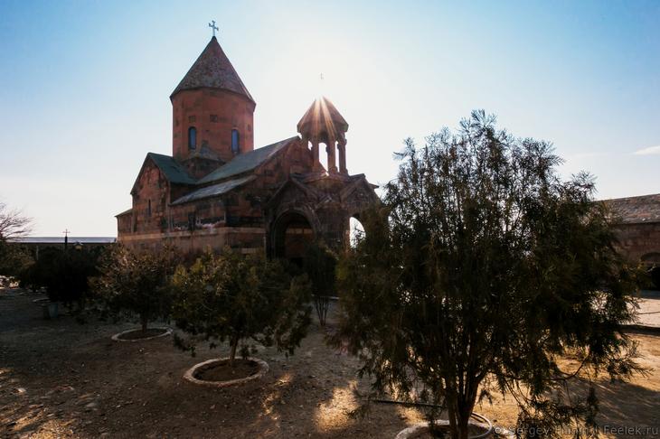 Армения: горы и монастыри