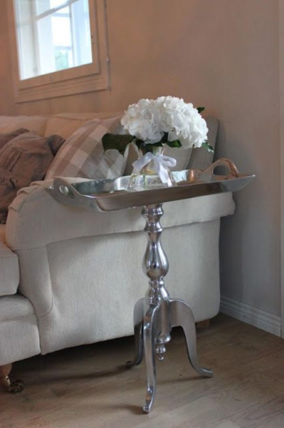 Декор из ненужных вещей: что можно сделать с помощью спрей-краски своими руками