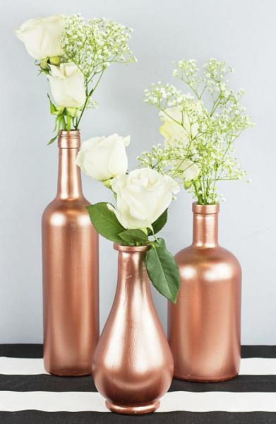 Декор из ненужных вещей: что можно сделать с помощью спрей-краски своими руками