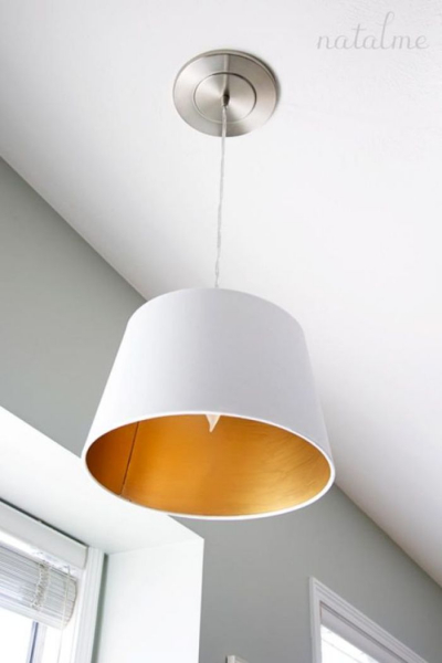 Декор из ненужных вещей: что можно сделать с помощью спрей-краски своими руками