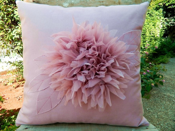 Декоративные подушки своими руками: фото идеи для красивого комфорта и уюта