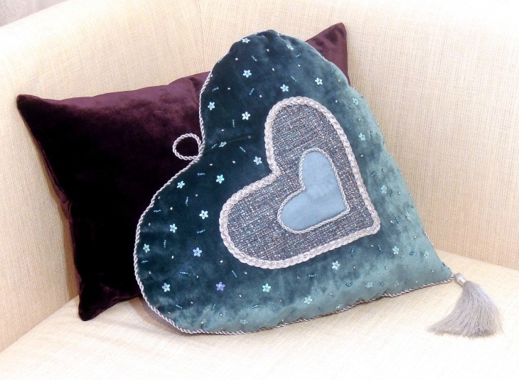 Декоративные подушки своими руками: фото идеи для красивого комфорта и уюта