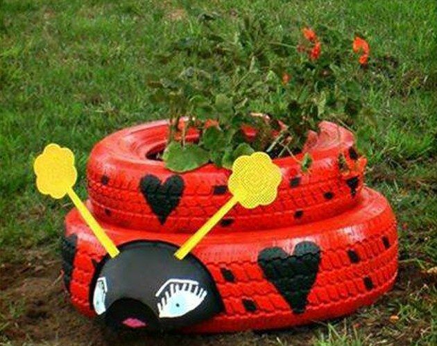 Дешево и эффектно: 25 ярких идей, которые преобразят любой двор