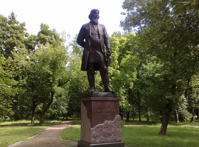 Гусь Хрустальный: достопримечательности и интересные места города