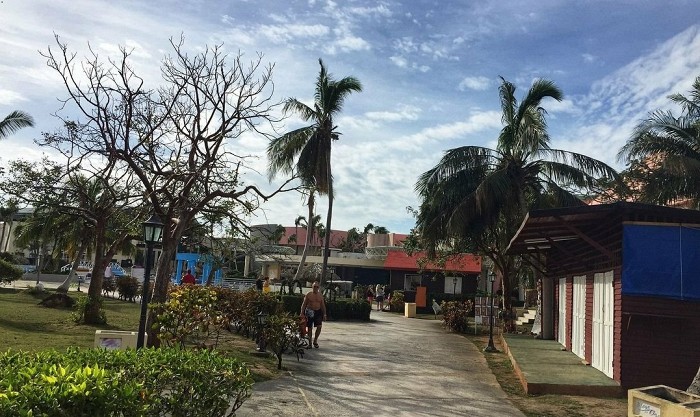 «Хуже, чем в советском пансионате Анапы»: туристка делится разгромным отзывом об отдыхе на Кубе