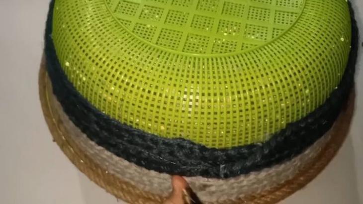 Интересная идея из ненужного пластикового дуршлага