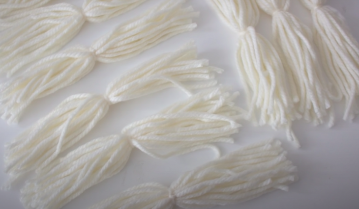 Как сделать милых пёсиков из пряжи