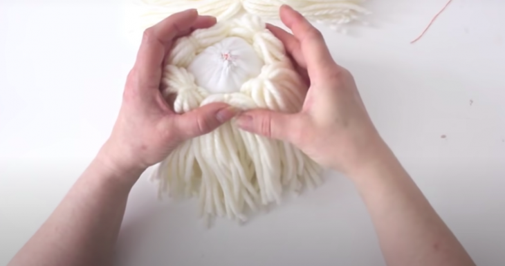 Как сделать милых пёсиков из пряжи