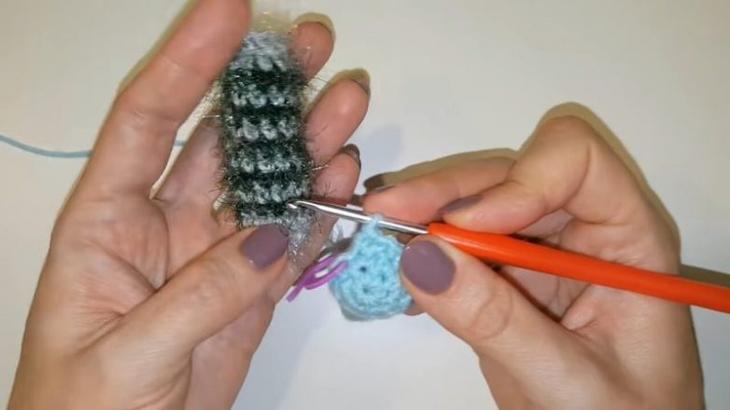 Очаровательная ёлочка из пряжи