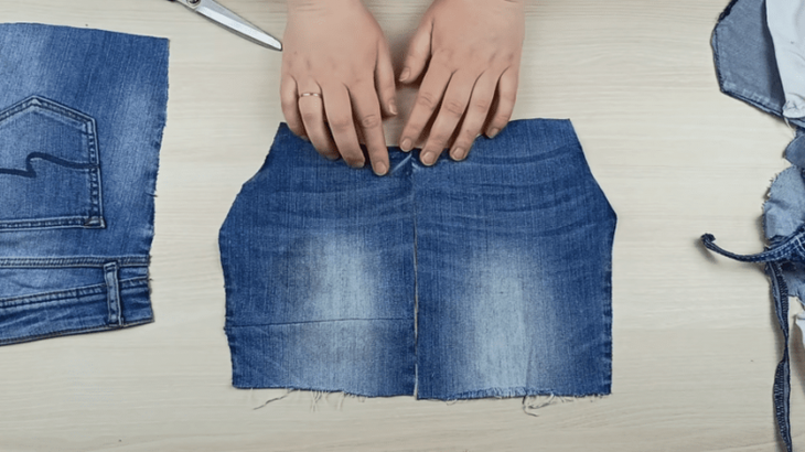 Полезная вещь для кухни из остатков джинсы